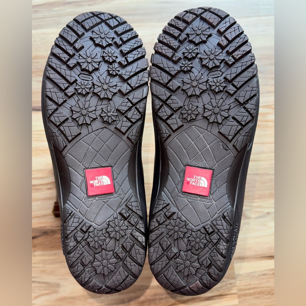 The North Face- Shellista lll Mid Apres Boots - Picture 7 of 11